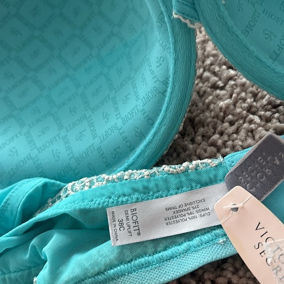 38c VS Biofit line. NWT - Picture 5 of 6